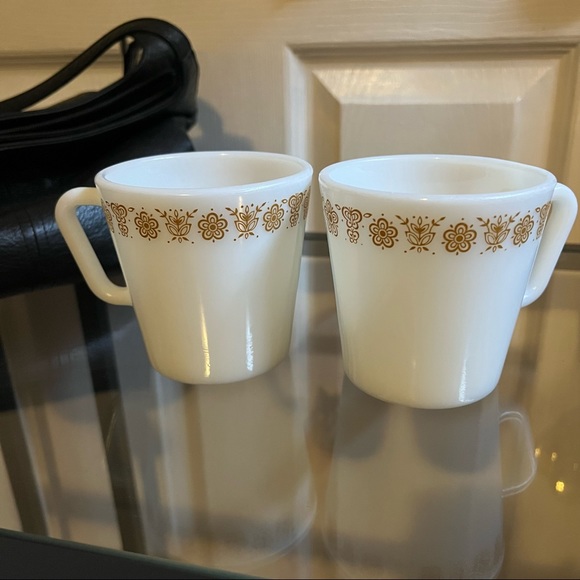 Pair of Pyrex Gold Butterfly Coffee Mugs 🦋☕️ - Picture 3 of 11